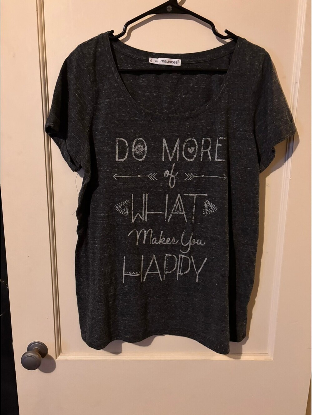 Maurices Dark Gray Graphic T-Shirt Size 0